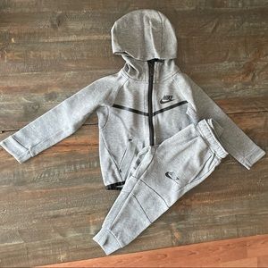 Nike Sportswear Tech Fleece Tracksuit - Toddler’s grey 2T